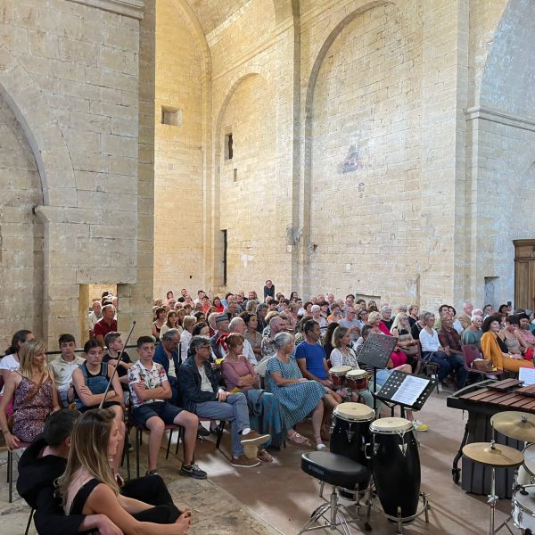 Le prieuré de St Nicolas de Campagnac à Ste Anastasie (Gard) : un lieu qui revit.....!